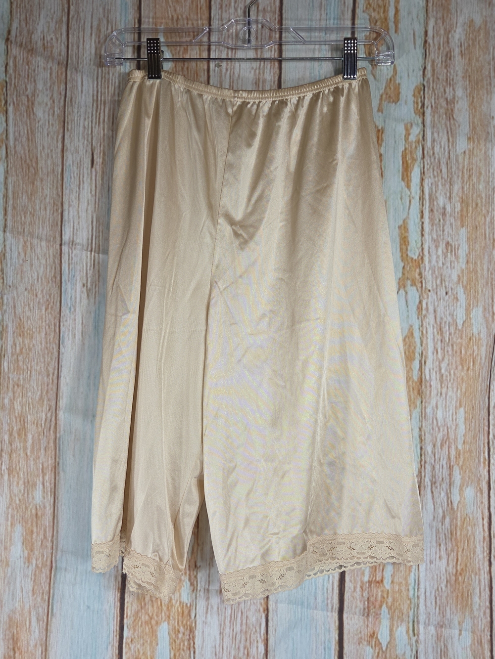 Vintage Vanity Fair Pettipants / Bloomers / Slip Shorts W/lace Trim. Size Medium - Picture 4 of 6